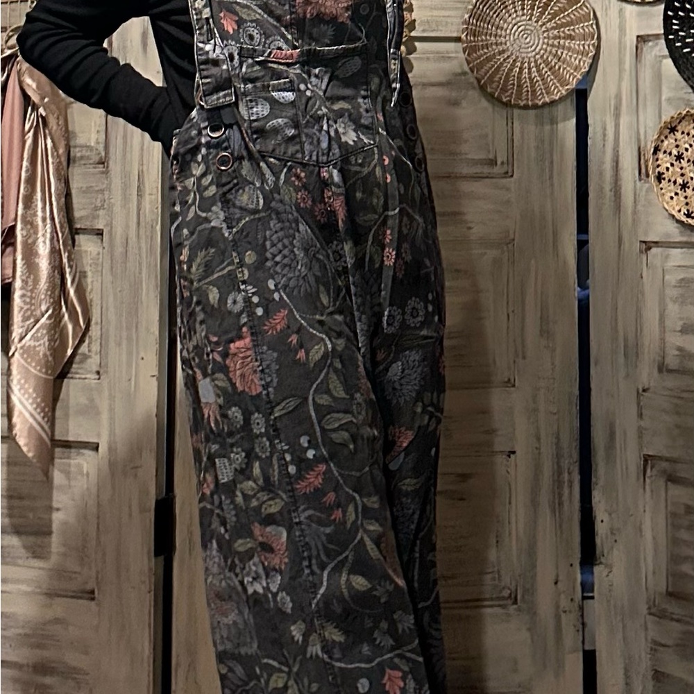 Easel Floral Jumpsuit